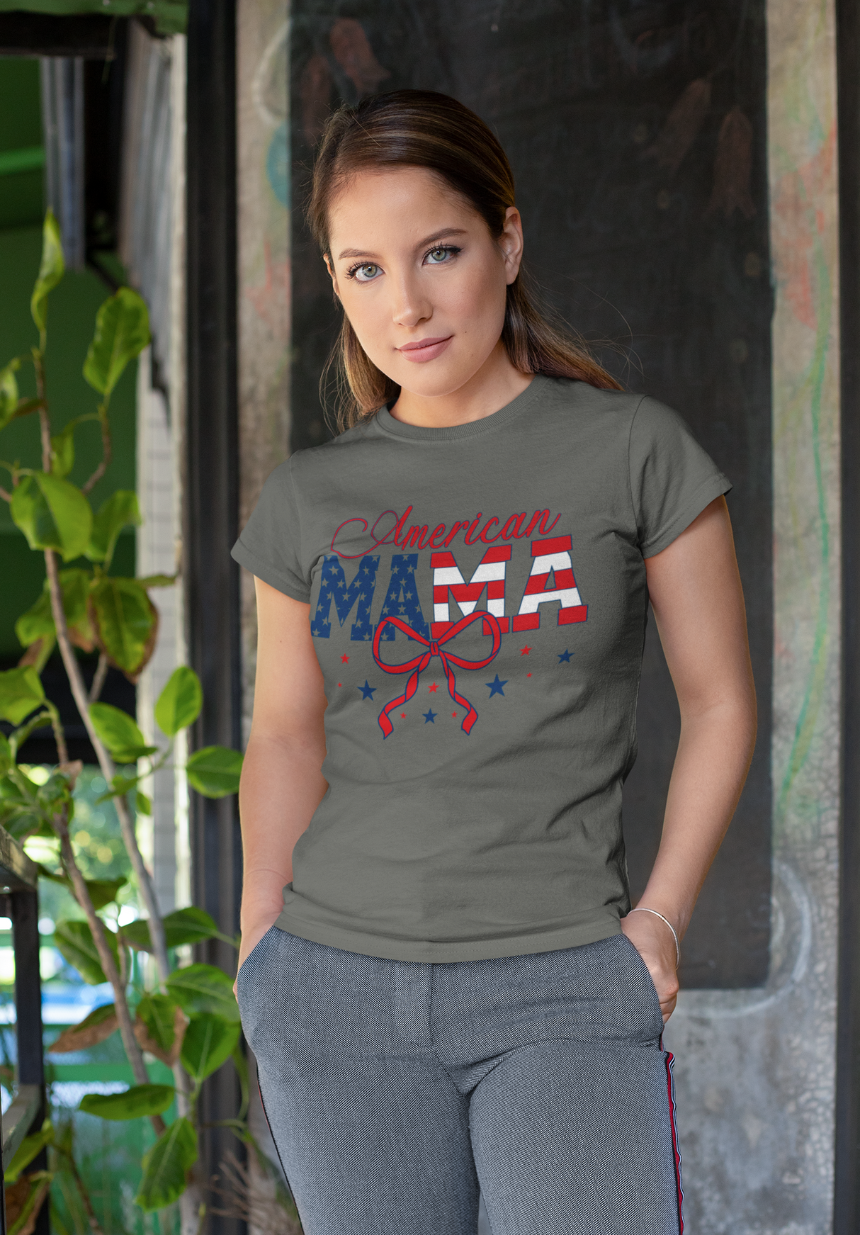 American Mama T-Shirt – Patriotic Stars & Stripes Gift for Mom