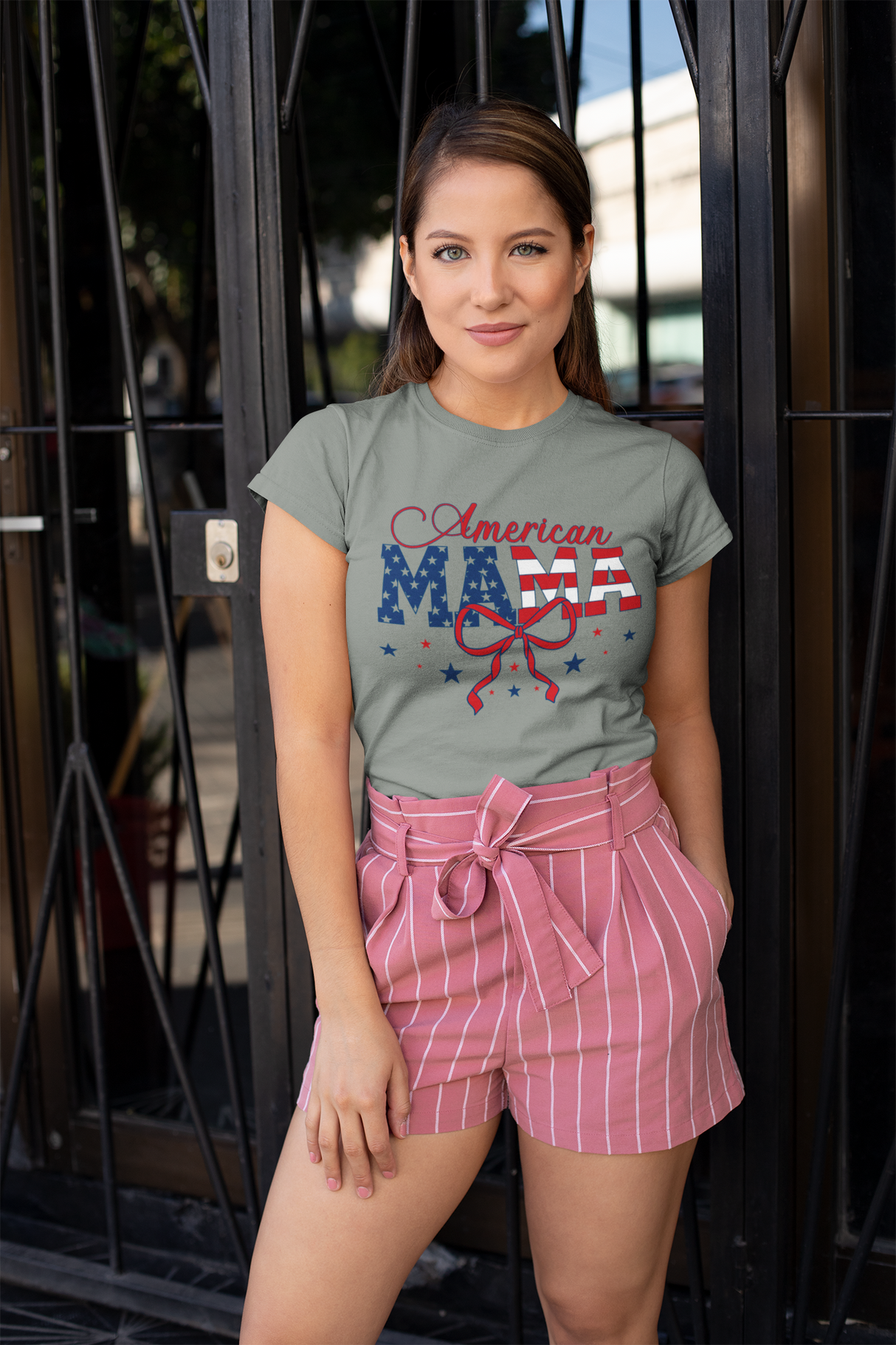 American Mama T-Shirt – Patriotic Stars & Stripes Gift for Mom