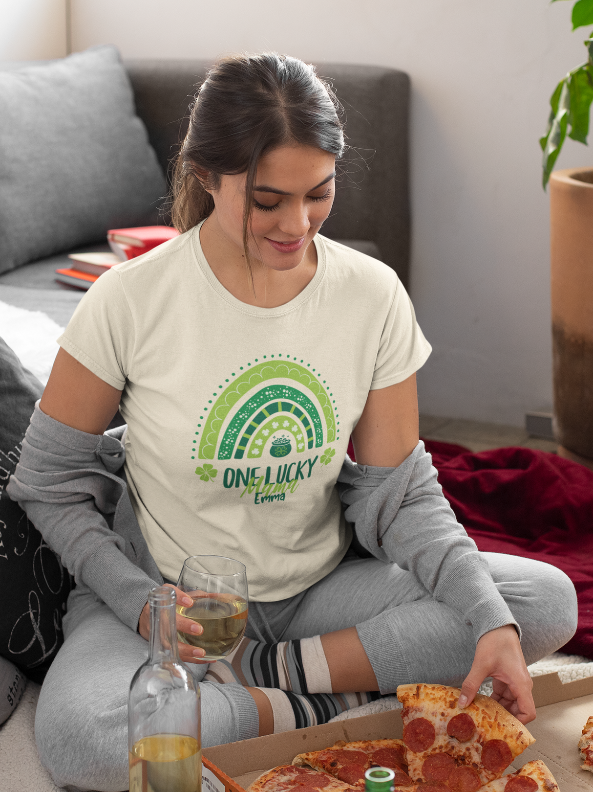 Personalized "One Lucky Mama" T-Shirt - Custom Name Green Rainbow Tee