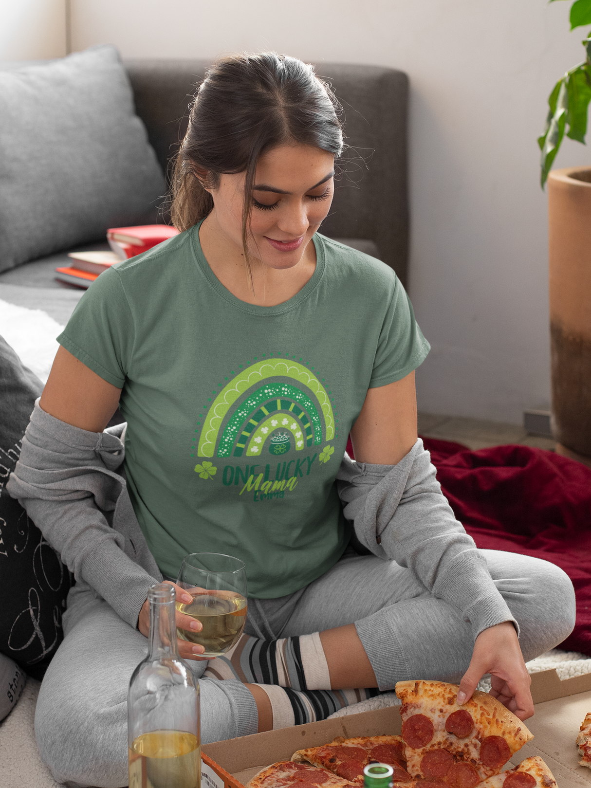 Personalized "One Lucky Mama" T-Shirt - Custom Name Green Rainbow Tee